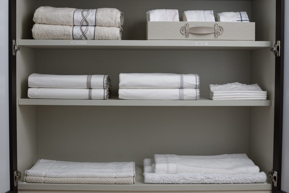 caixas organizadoras para toalhas e roupas de cama 