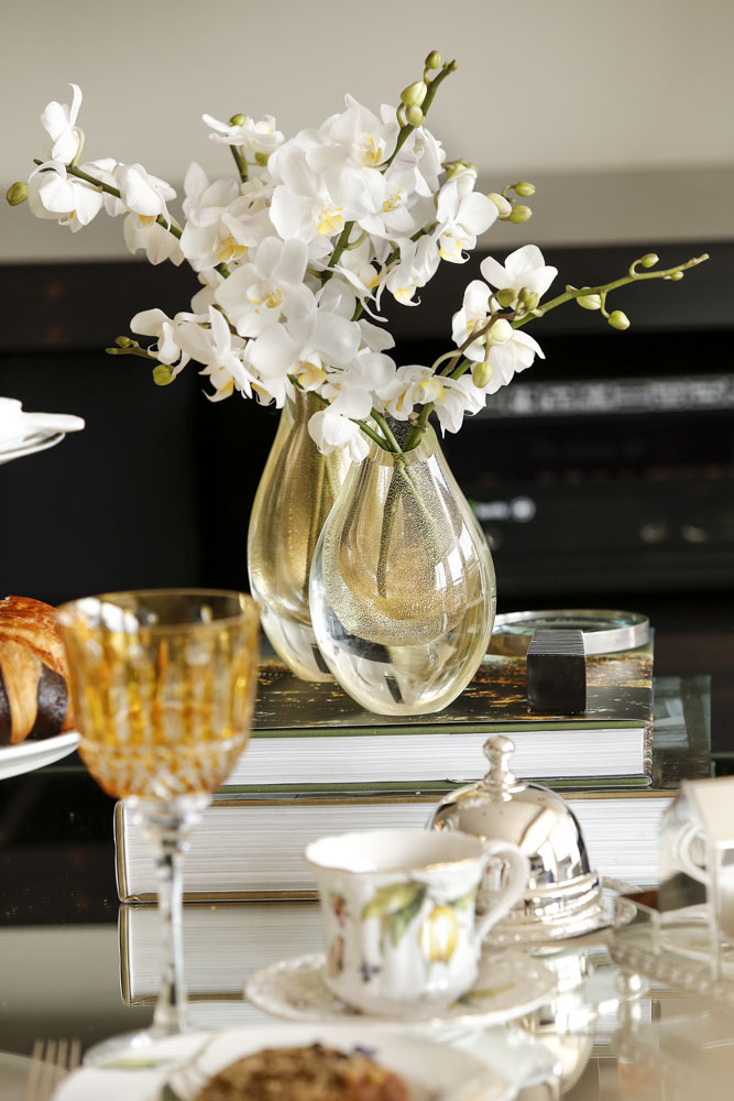 mesa para servir o café 