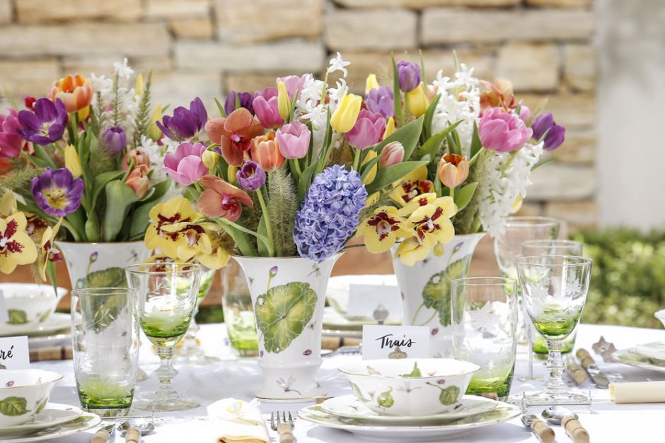 decoracao com flores coloridas 