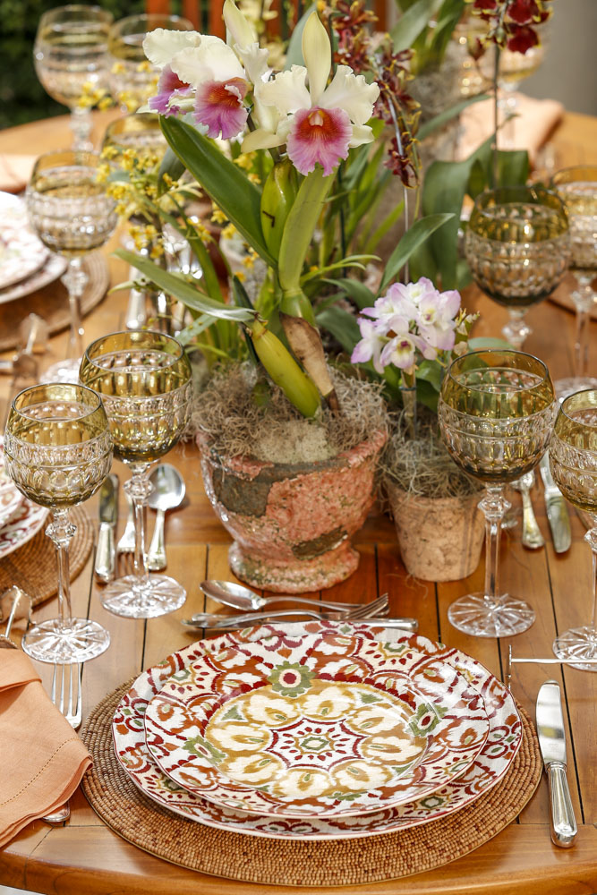 mesa decorada com cores do outono 