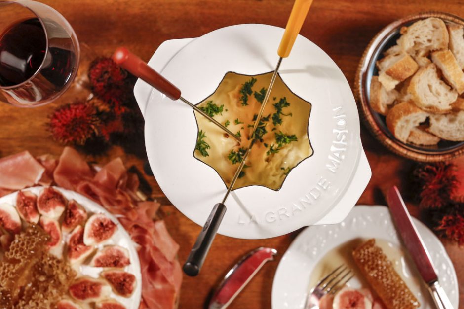 como receber com queijos e vinhos