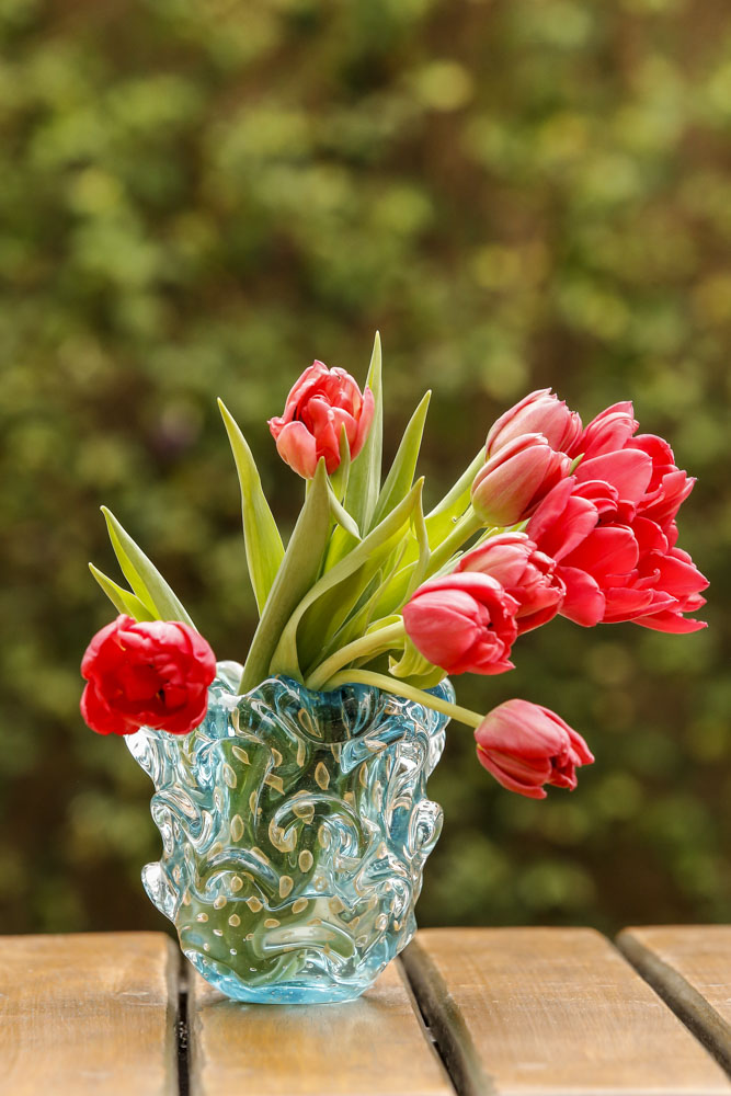 tulipas vermelhas em muranos da Paula Bassini