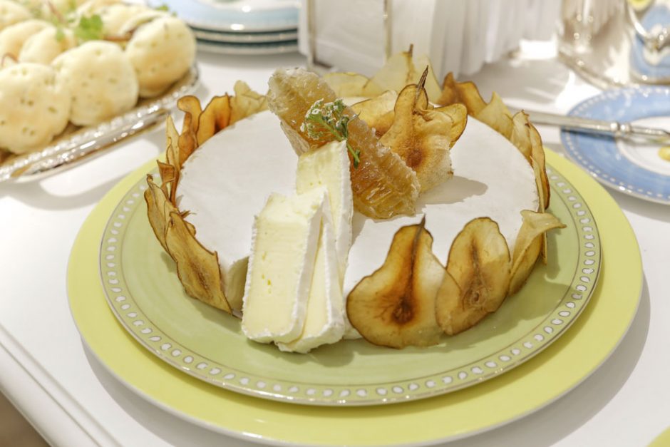 queijo brie com pera buffet zest