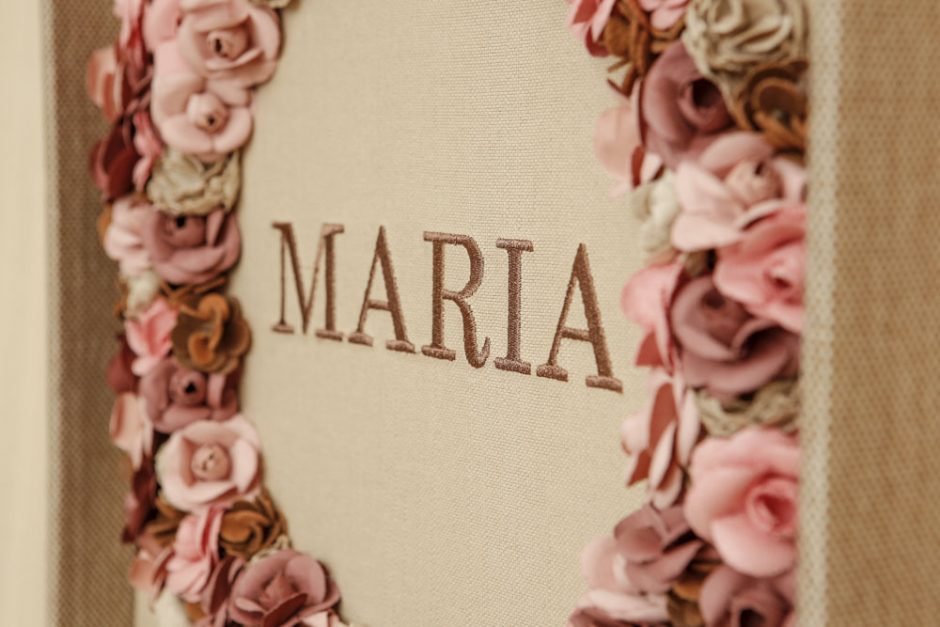 quadro para porta da maternidade 