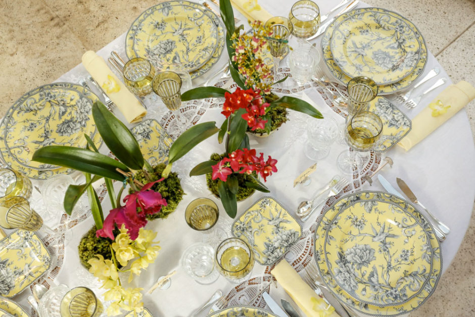 mesa posta de jantar Coleção Petrópolis Tania Bulhões 