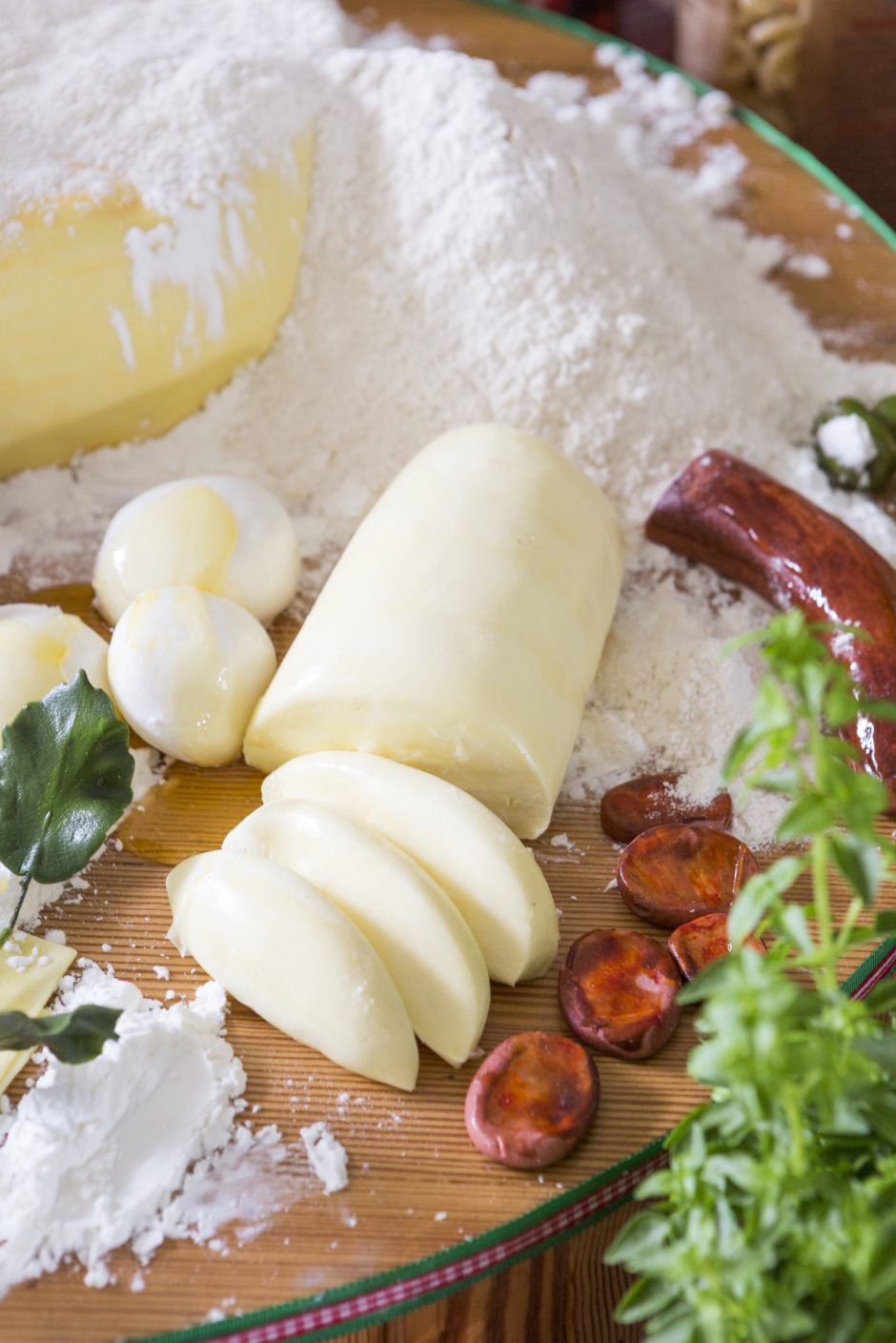 bolo confeitado em formato de massa de pizza isabella suplicy