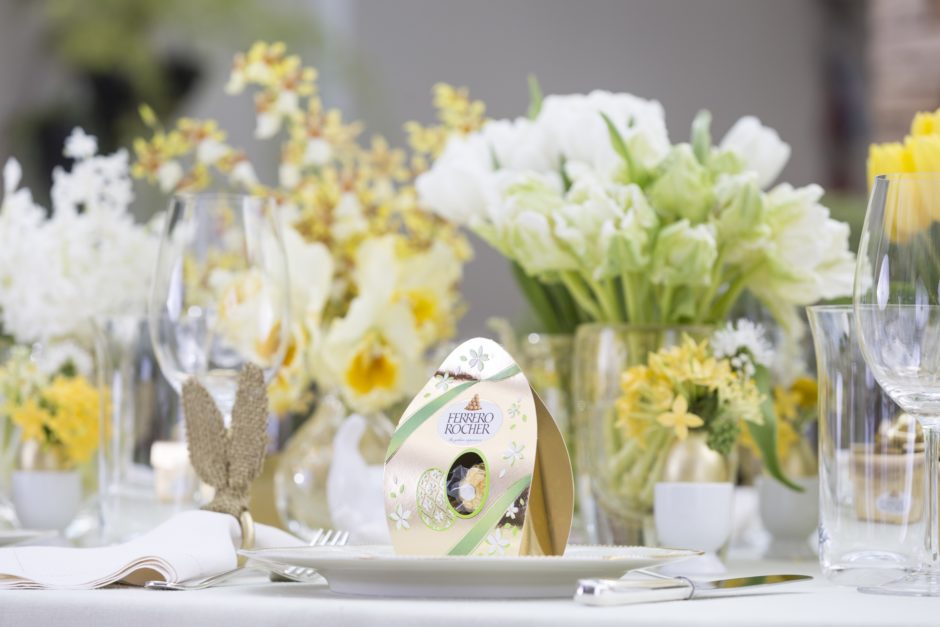 mesa de Páscoa Ferrero Rocher 